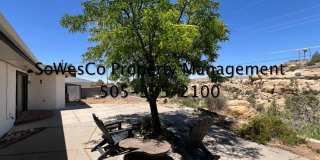 FULLY FURNISHED 4 Bedroom 2 Bath with Breathtaking Views Gallery 22