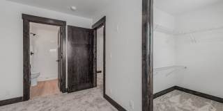 Brand New 3 bed 2.5 townhome Gallery 14