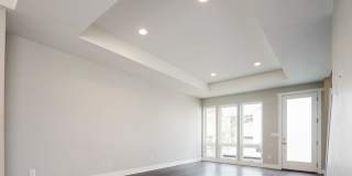 Modern 3 bed / 4 bath, 3 story townhome! Gallery 8