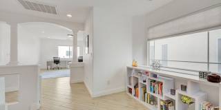 FANTASTIC FULLY UPGRADED FURNISHED RENTAL LOCATED IN THE SOUTHWEST!!! Gallery 25