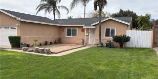5128 N Acacia Avenue Gallery 1