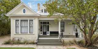 HISTORIC CHARM IN KING WILLIAM HISTORIC CHARM IN KING WILLIAM Gallery 1