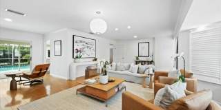 232 Cove Place Gallery 14