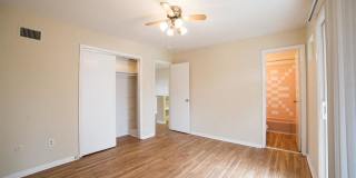 Monon Living Gallery 87