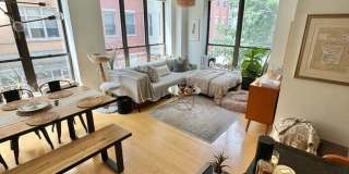 Prime Location 1-Bedroom + Office Den, 1-Bath Apartment Gallery 3