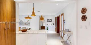 5911 Alton Rd MIAMI BEACH, FL 33140 Gallery 26