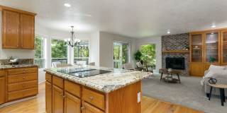 Elmonica Luxury! 4BD/3BTH w/ 3-Car Garage + A/C + Oversized Backyard + Pets Welcome! Gallery 18