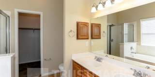 212 Crowfoot Gallery 28