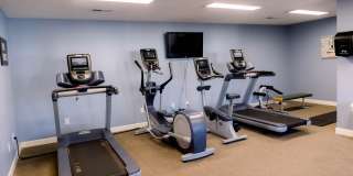 4426 Gold Flower Loop - 3D2 Gallery 11