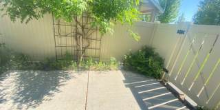 Rare Liberty Lake Townhome in Rocky Hill – 3 Bed, 2.5 Bath End Unit Available July 15th Gallery 4