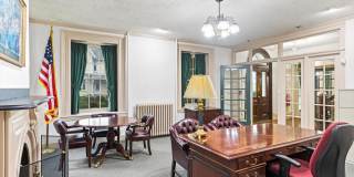 152 N MAIN Street Gallery 25