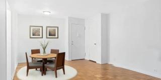 77 W 55th Street Gallery 3