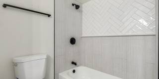 4848 N Woodmere Fairway Gallery 14