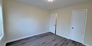 Recently renovated 1 Bedroom Duplex Ready For Move-In!! - Binghampton Gallery 9