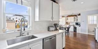 512 Lincoln Avenue Gallery 7