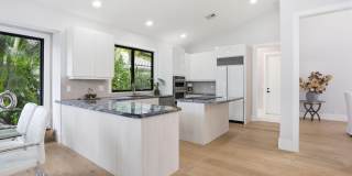 11180 Isle Brook Court Gallery 43