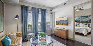 The Kelton at Clearfork Apartments Gallery 8