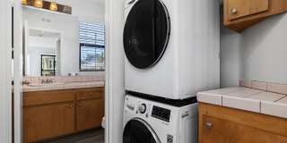 Mission Beach. 3 bedroom, 2.5 bath, 2 car garage, Gallery 11