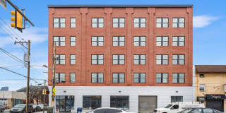 943 Washington Avenue Gallery 2