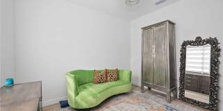 7520 N COOLIDGE AVENUE Gallery 33