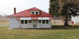 Charming Single Family Cottage Gallery 1