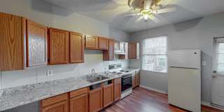 2429 Christian St - 2 Bedroom + Den! 2429 Christian St - 2 Bedroom + Den! Gallery 1