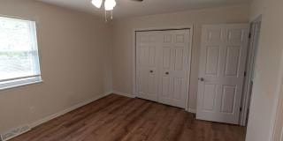 Spacious Southside Duplex Gallery 15