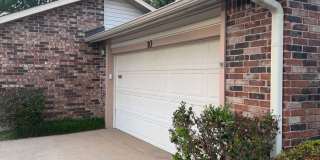10 Hampshire Circle, Little Rock AR 72211 - Wonderfully updated 3br 2ba 2 story condo just off R Parham Gallery 3