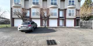 Spacious 2-Bedroom Townhome with Private Balcony in Downtown Gresham! Gallery 1
