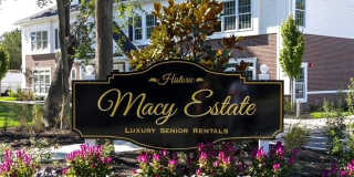 46 Islip Avenue unit: 403 Gallery 1