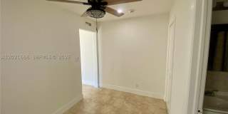 1112 N 61st Ter Gallery 4