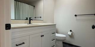 Updated Churchill 3 bedroom 2 bathroom Home Gallery 9