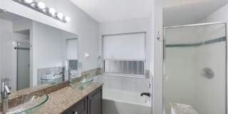 250 SE 44th Street Gallery 12