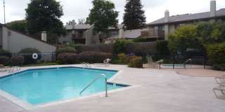 Spacious Updated Bonita Condo Gallery 7