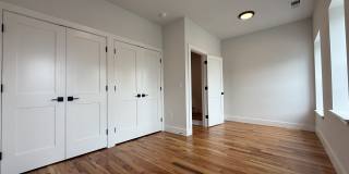 160 Main St Gallery 27