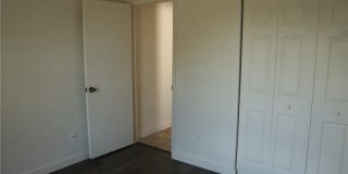 320 Harry Avenue S Gallery 23