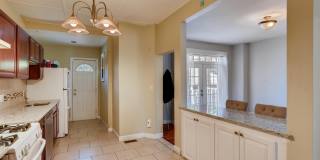 3610 GREENMOUNT Avenue Gallery 8