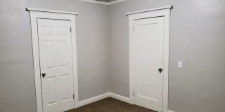 Beautifully Remodeled 5 Bedroom Home. Gallery 10