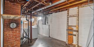 Comfortable Living in a Convenient Location – Charming 3BR 1BA Home at 2403 W Everett Gallery 32