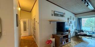 57 Broadlawn Gallery 9