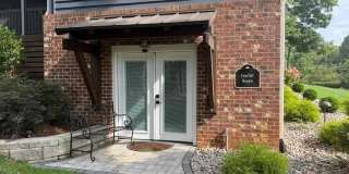 447 Oakwood Road Gallery 1