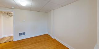 1632 Commonwealth Ave. Gallery 7