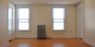 111 Sherman Street Gallery 10