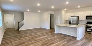 Beautiful 3BR/2.5BA Townhouse; Easy Access to I485 and Uptown Beautiful 3BR/2.5BA Townhouse; Easy Access to I485 and Uptown Gallery 19