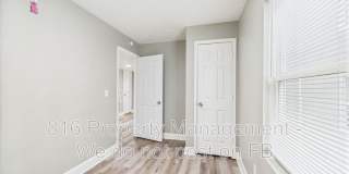 3331-3333 Indiana Ave Gallery 16