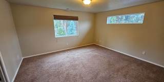 Three Bedroom in SW Bend Aspen Rim Neighborhood Gallery 12