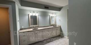8100 E. Camelback Rd. Gallery 18