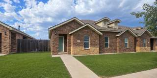 Beautiful 3/2 Townhome in Lubbock Cooper! Gallery 1