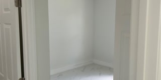 701-703 W 12th Street Gallery 7