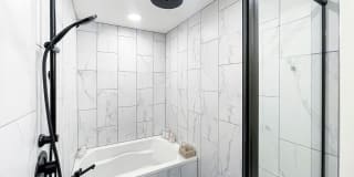 500 West Trade 500 West Trade Gallery 22